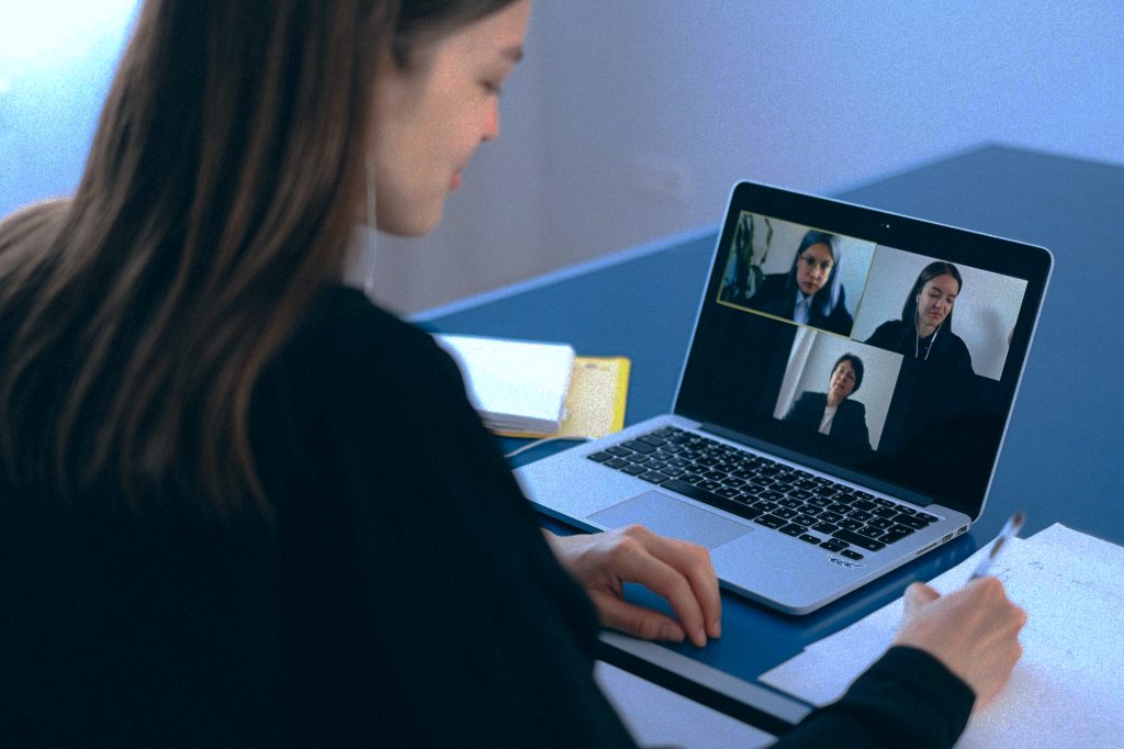 Direitos e Deveres das Partes em Audiências por Videoconferência