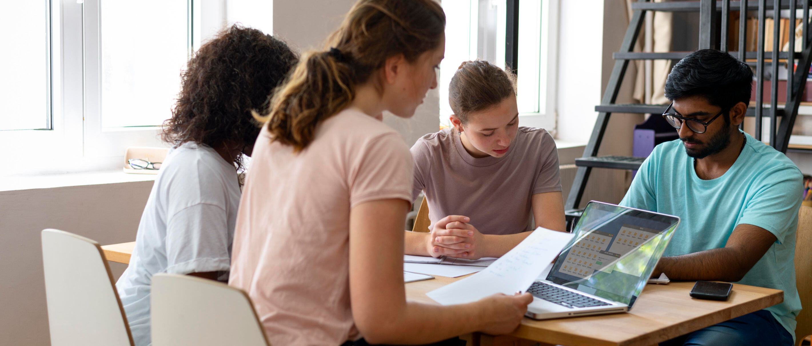 EdTechs Brasileiras: Quem são os Líderes de Mercado e Suas Estratégias