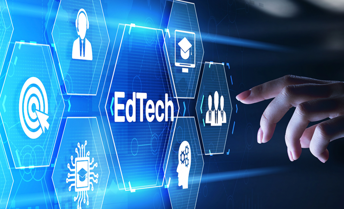 Aprendizagem Híbrida e Imersiva: A Revolução dos Laboratórios Virtuais