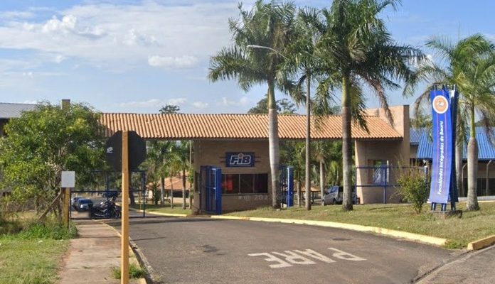 Guia Completo: Como Usar o Quero Bolsa para Estudar na FIB Bauru