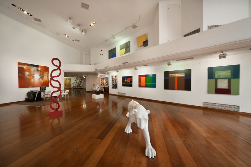 Descobrindo a Arte Emergente: Galerias Inovadoras em SP