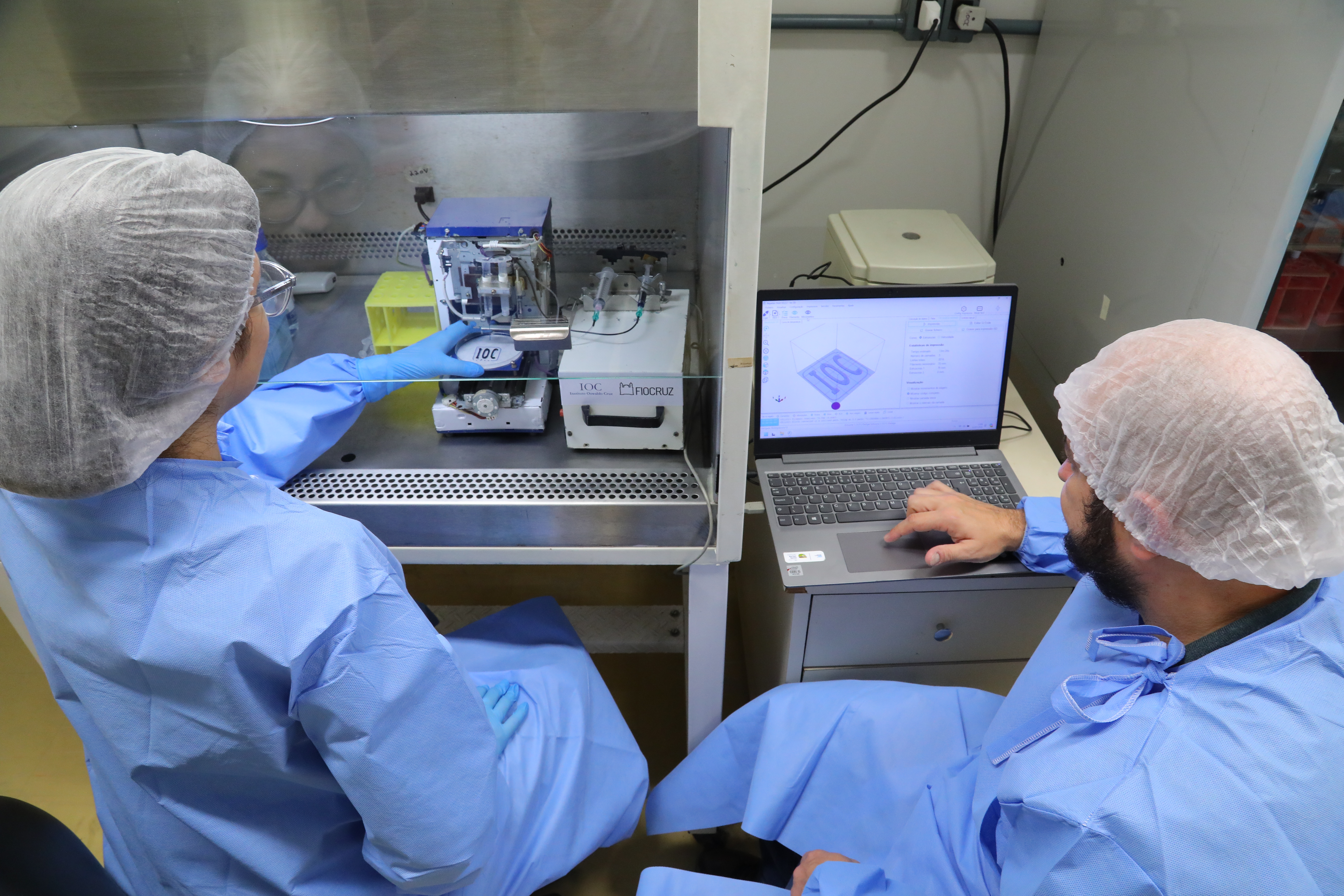 Bioimpressão 4D: Entenda como a dimensão do tempo revoluciona a medicina