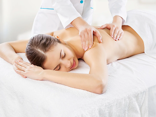 Guia Completo: Como Escolher um Curso de Massoterapia