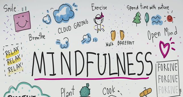 Como a Atenção Plena Transforma a Tomada de Decisão em Líderes