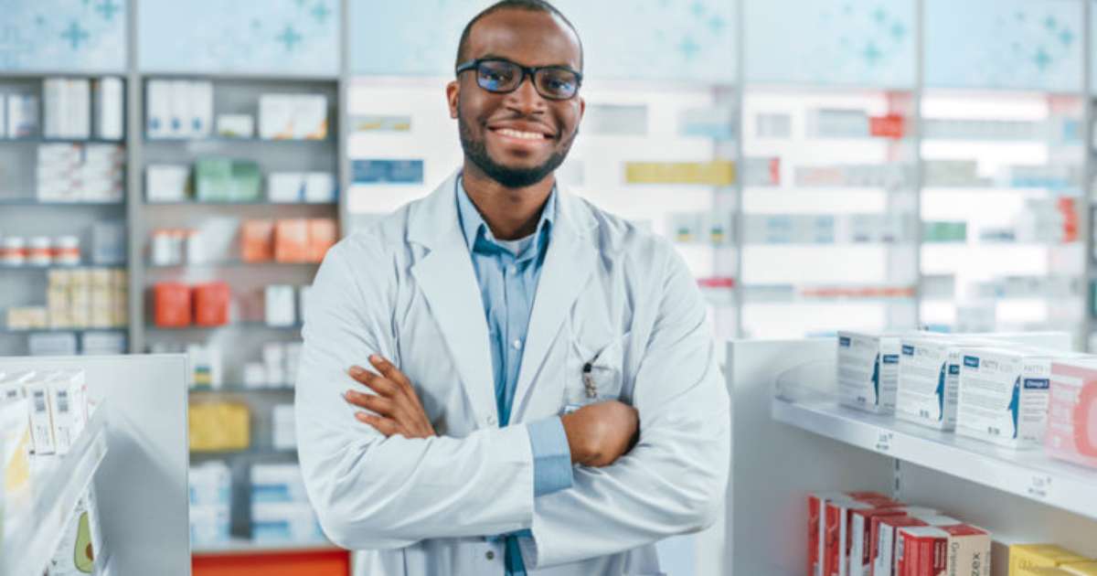 quanto ganha um farmacêutico