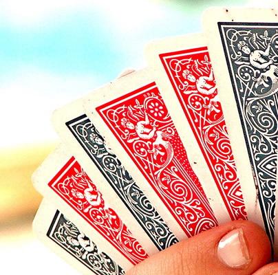 Do Oriente ao Ocidente: A Trajetória Fascinante do Baralho