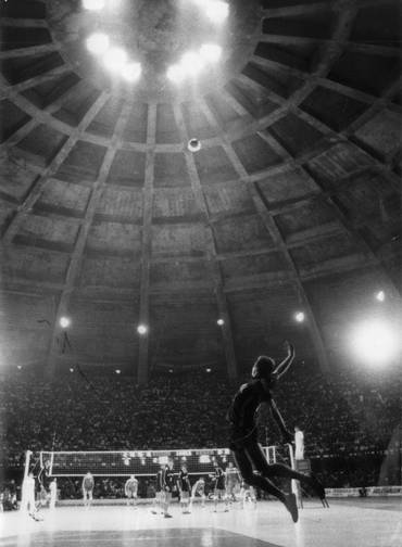 Bernard Rajzman: A Trajetória do Inventor do Saque Jornada nas Estrelas