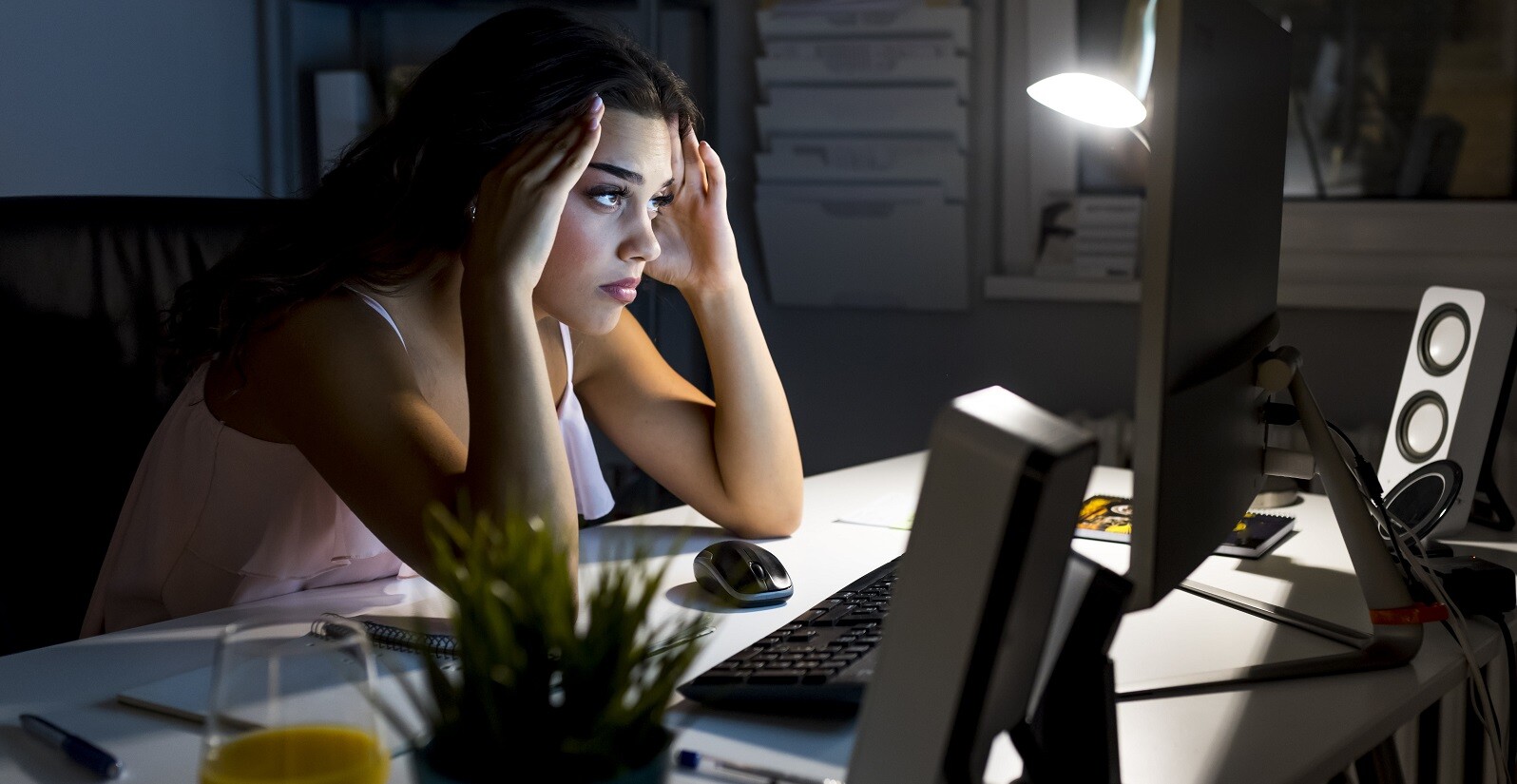 como organizar home office pequeno